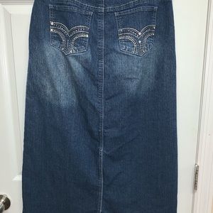 Long jean skirt